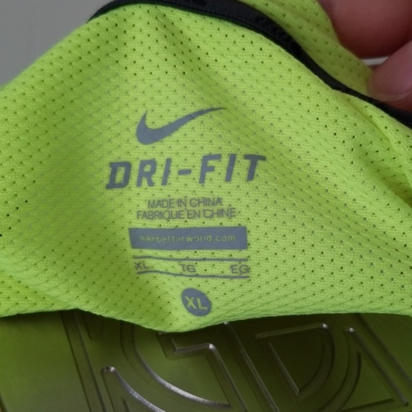 EUC Kids Mesh Nike Dri Fit Jersey - Picture 5 of 5